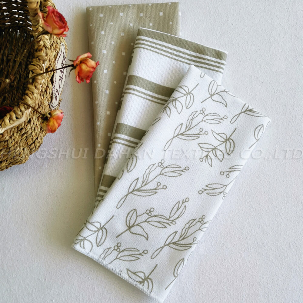 MC143 Microfiber kitchen towels with printing.
