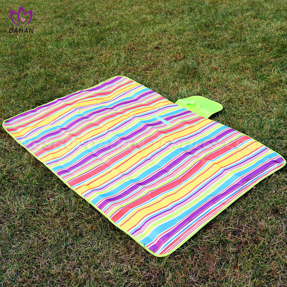  Picnic blanket waterproof picnic mat with printing.PC39