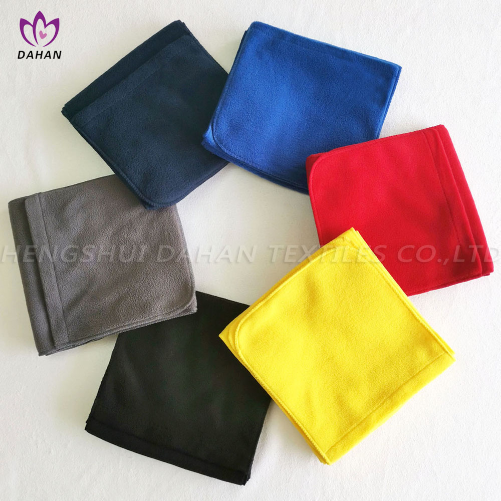 1019 Solid color microfiber sports scarf. 