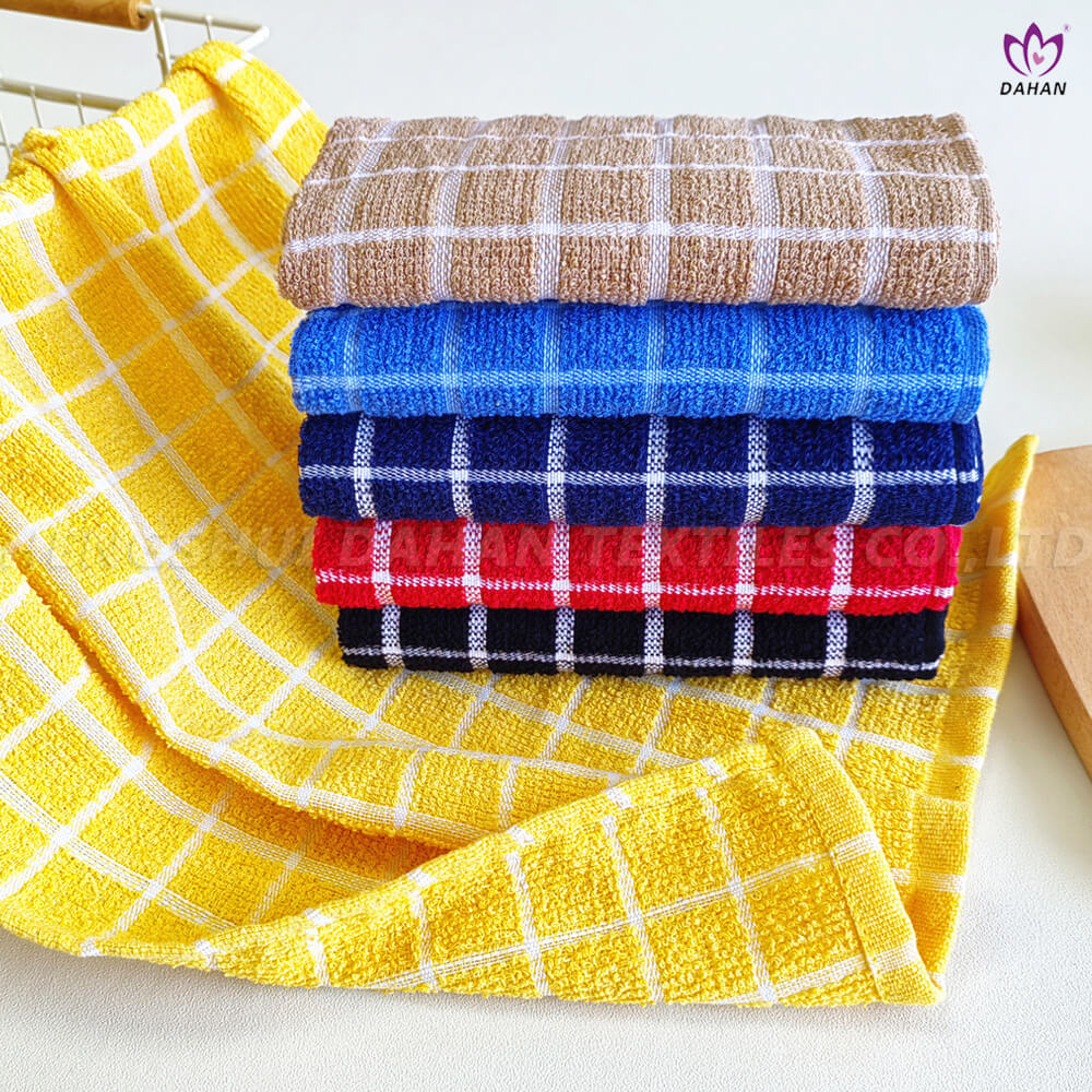 Yarn-dyed kitchen towel.