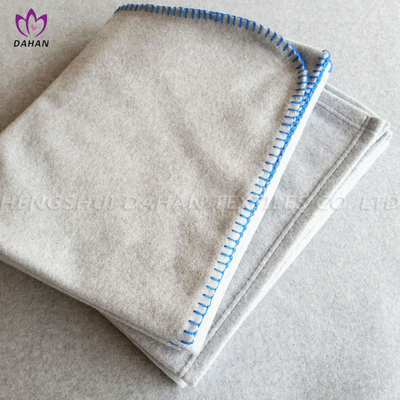 BK57 100% polyester solid color blanket. 