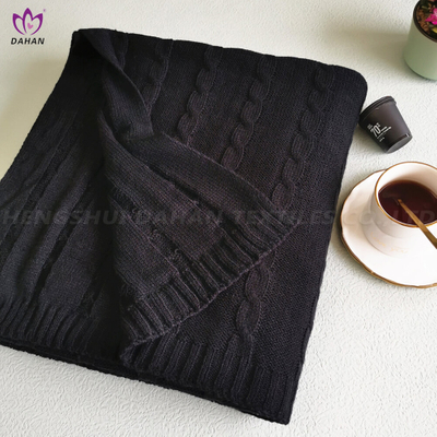 BK97 100%acrylic black knitting blankets.